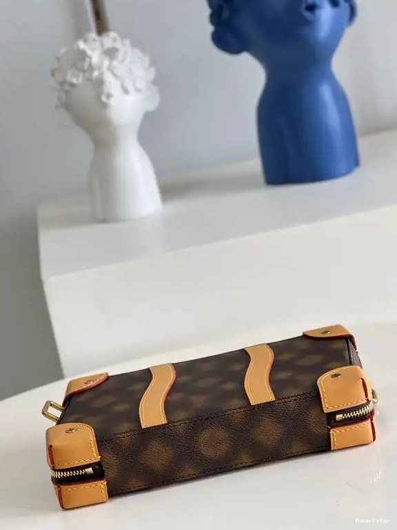 VUITTON TRUNK LOUIS SOFT 0630